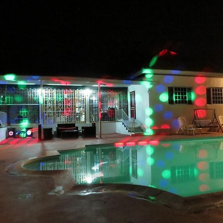 Bed and Breakfast The Retreat @ A Piece Of Paradise Montego Bay Exterior foto