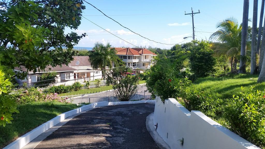Bed and Breakfast The Retreat @ A Piece Of Paradise Montego Bay Zimmer foto